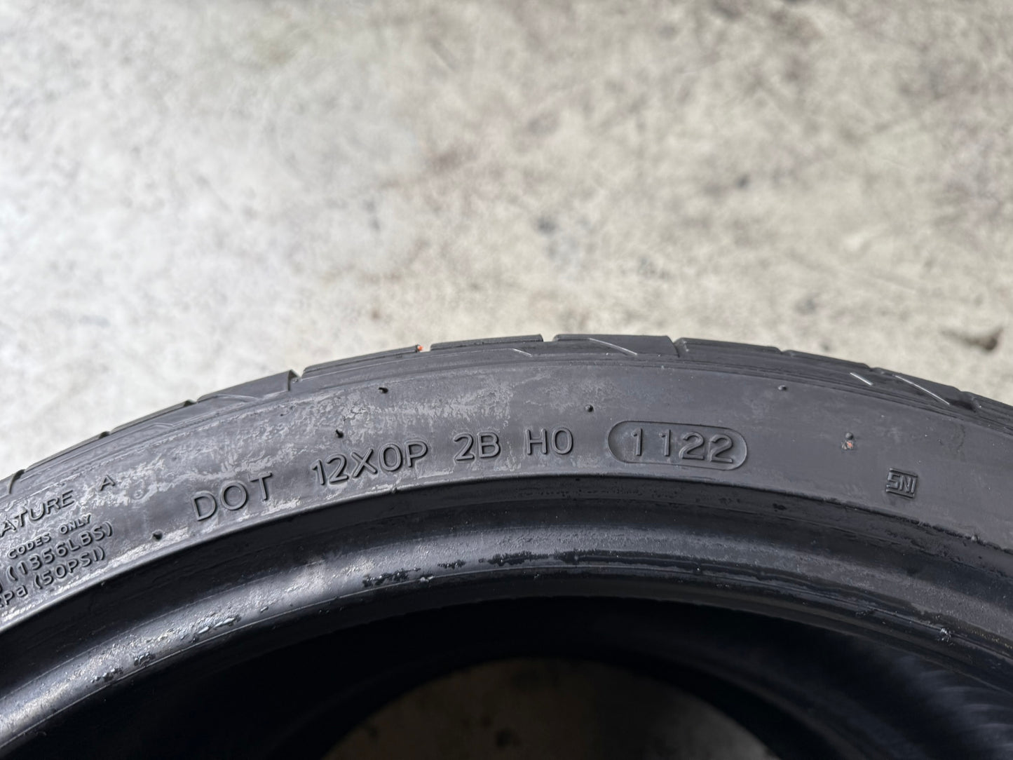 Usato: 2 Gomme 235/35R19 91Y Hankook estive 75% residui