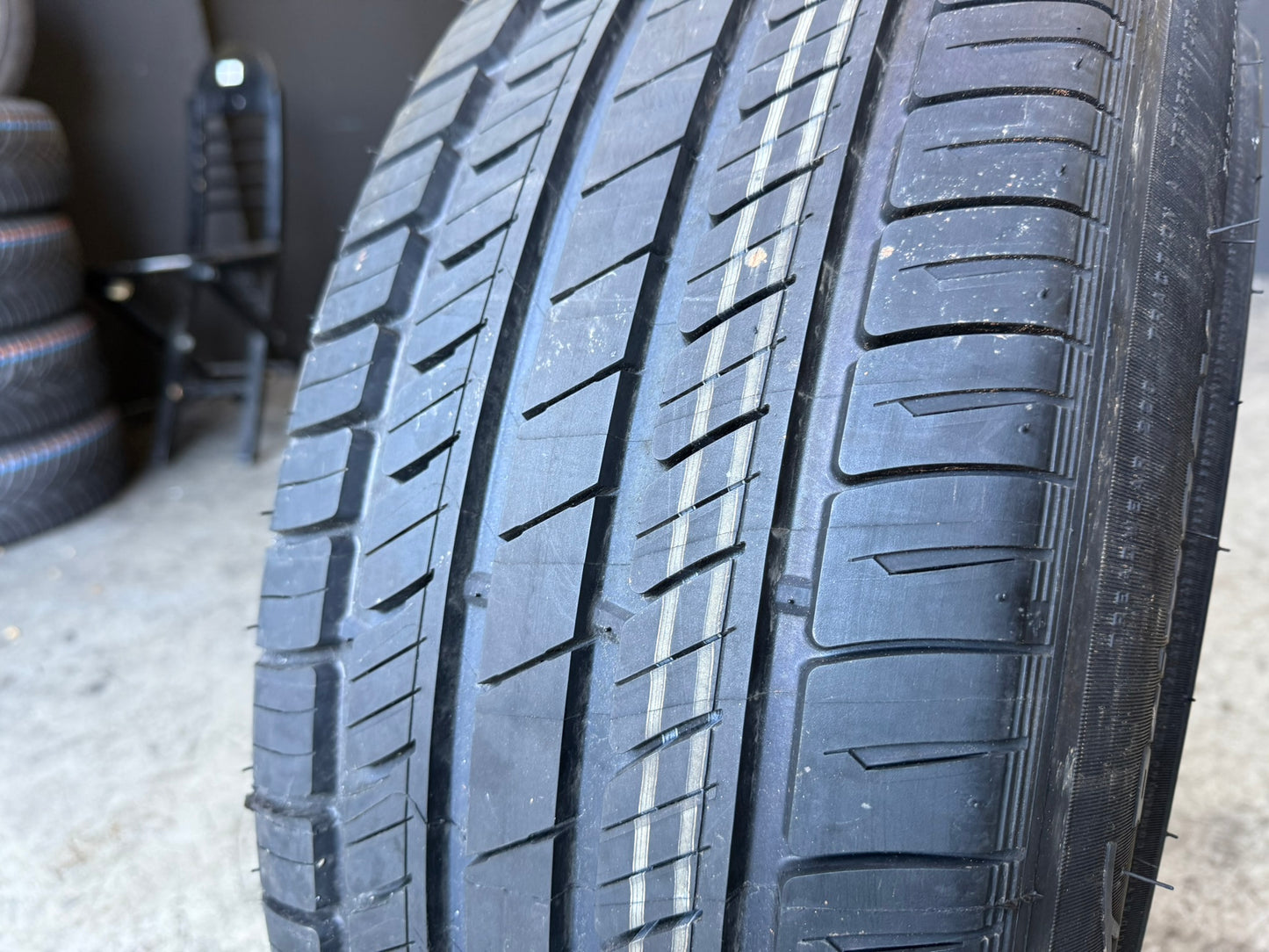 Nuovo: 1 Pneumatico Michelin 265/790R540A 111W (*) Pilot Primacy PAX System