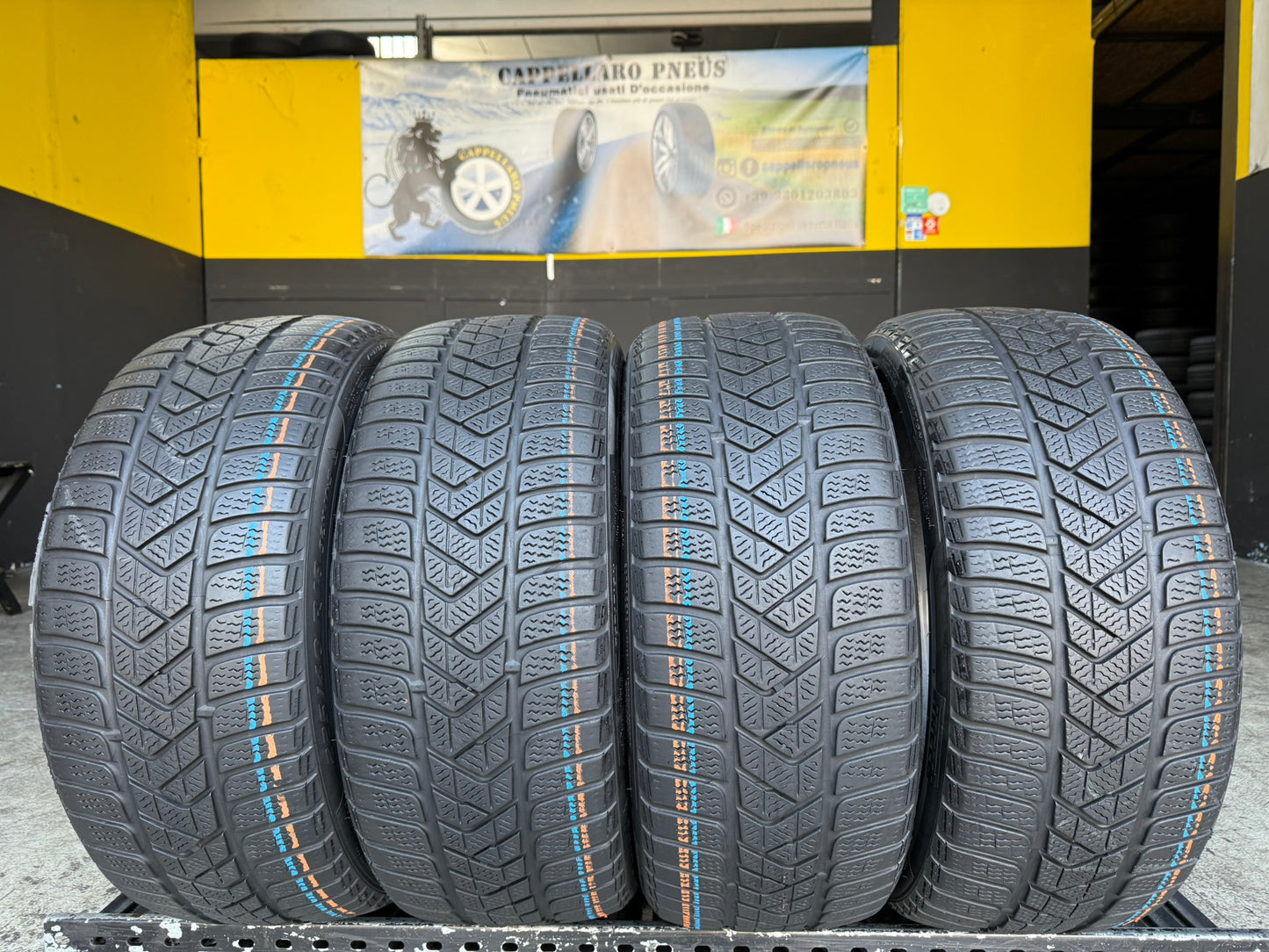 Usato: 4 Gomme 225/40R18 92H XL Pirelli invernali 80% residui