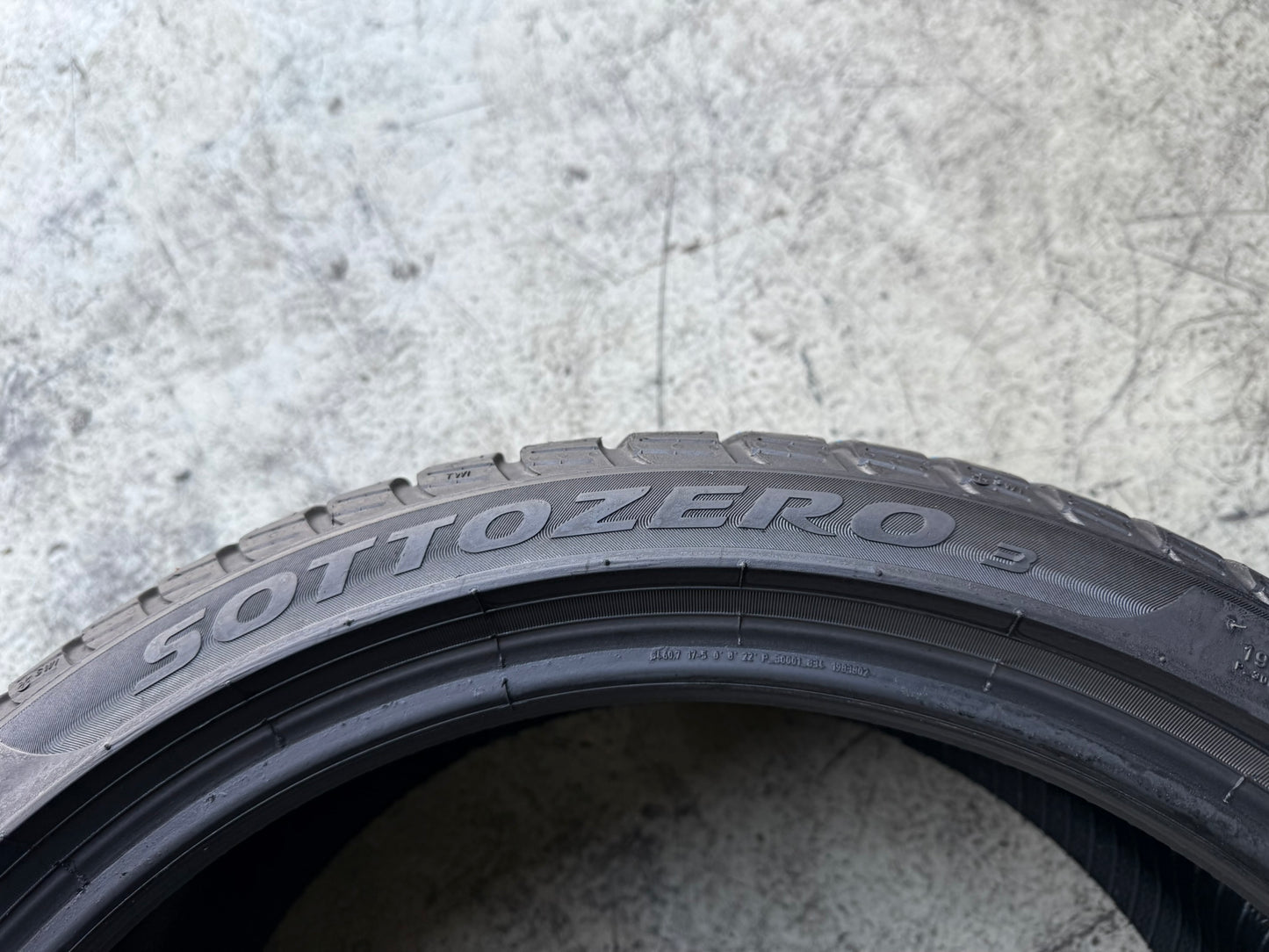 Usato: 4 Gomme 225/40R18 92H XL Pirelli invernali 80% residui