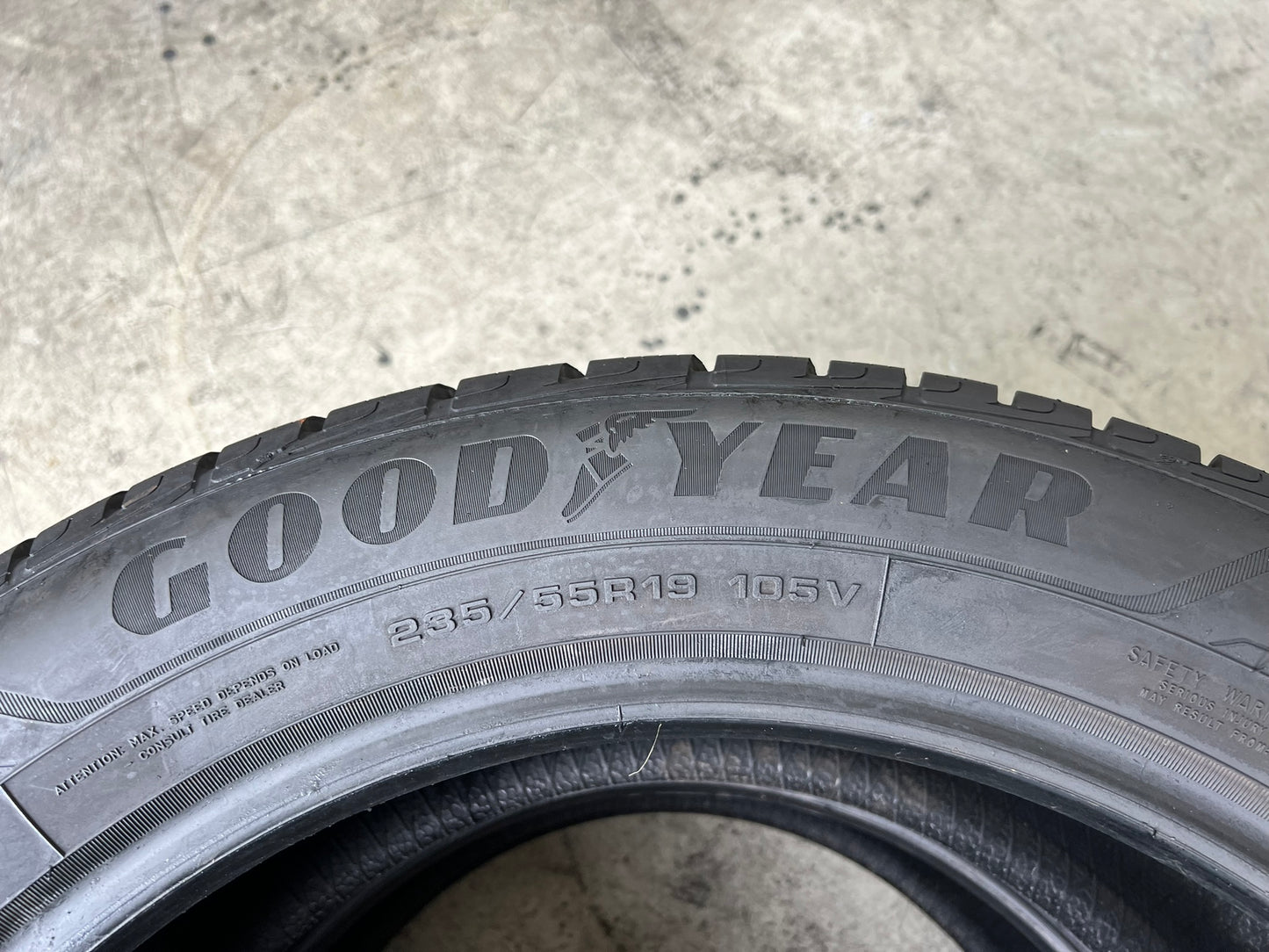 Usato: 2 Gomme 235/55R19 105V Goodyear invernali 99% residui