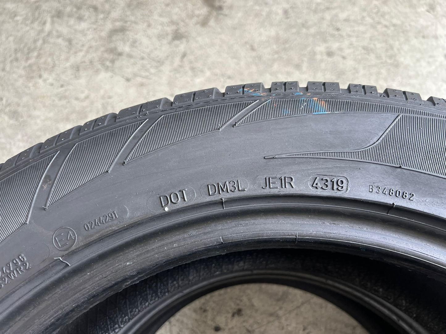 Usato: 2 Gomme 235/55R18 104H Dunlop invernali 85% residui