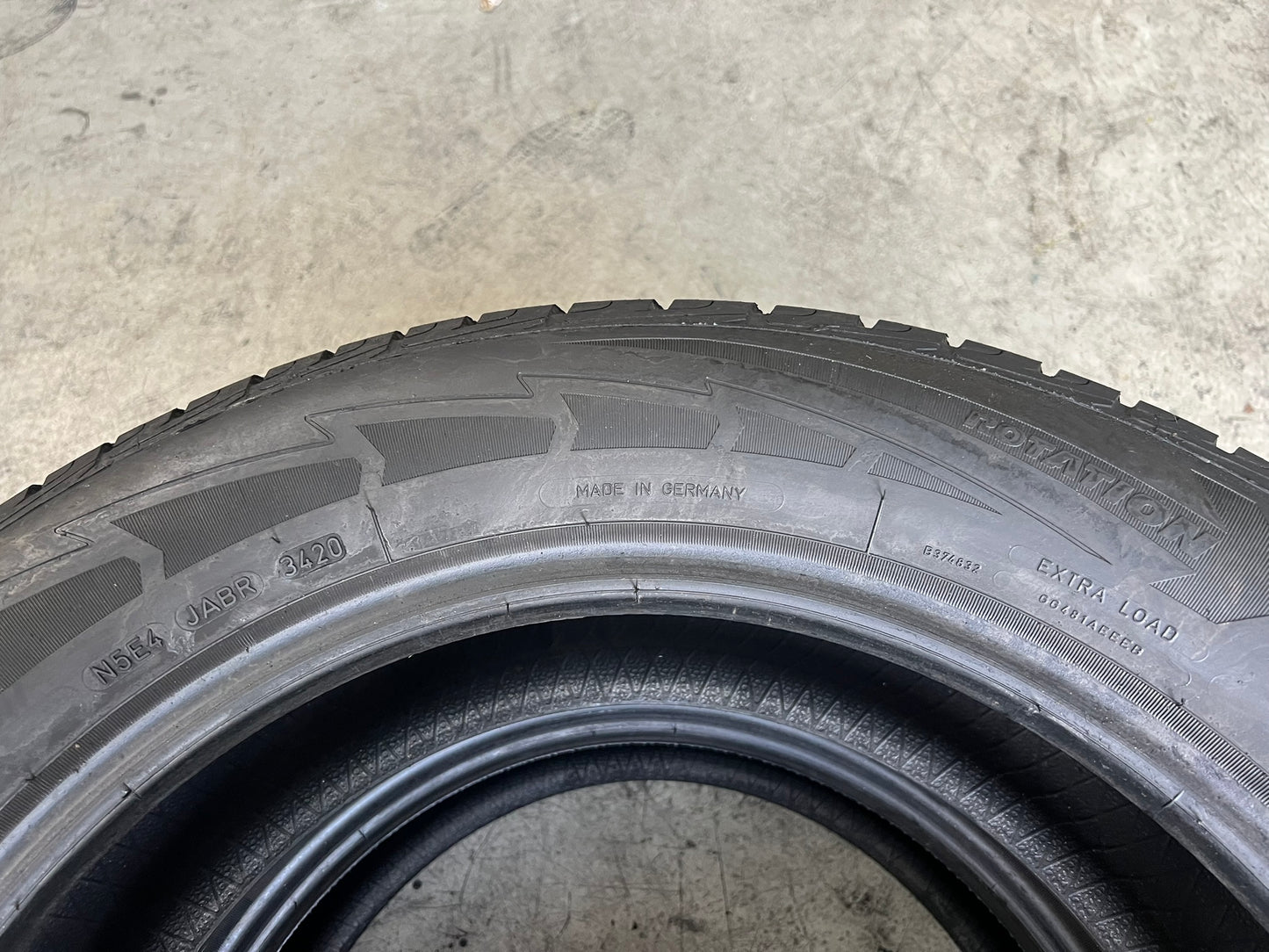 Usato: 2 Gomme 225/60R18 104V Goodyear invernali 85% residui